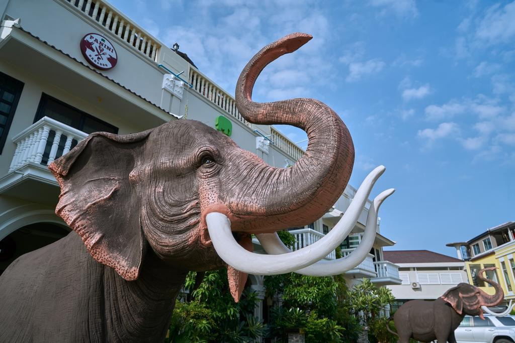 Domrai Boutique Hotel Sihanoukville Exterior photo